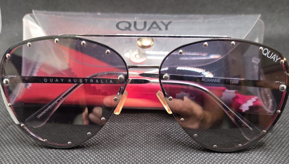 QUAY AUSTRALIA Roxanne Sunglasses 1268 Black Smoke Studded Aviator Jaclyn Hill